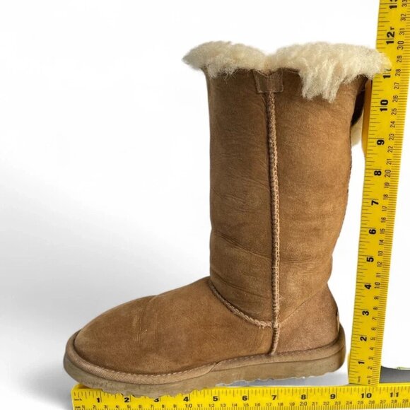 Ugg 1873 Sheepskin Shearling Bailey Triple Button Boots Women's 5 - Picture 14 of 16